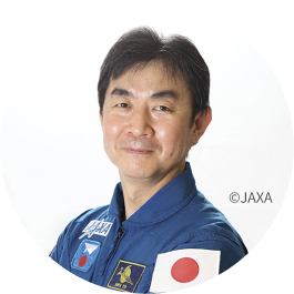 油井 亀美也 顔写真